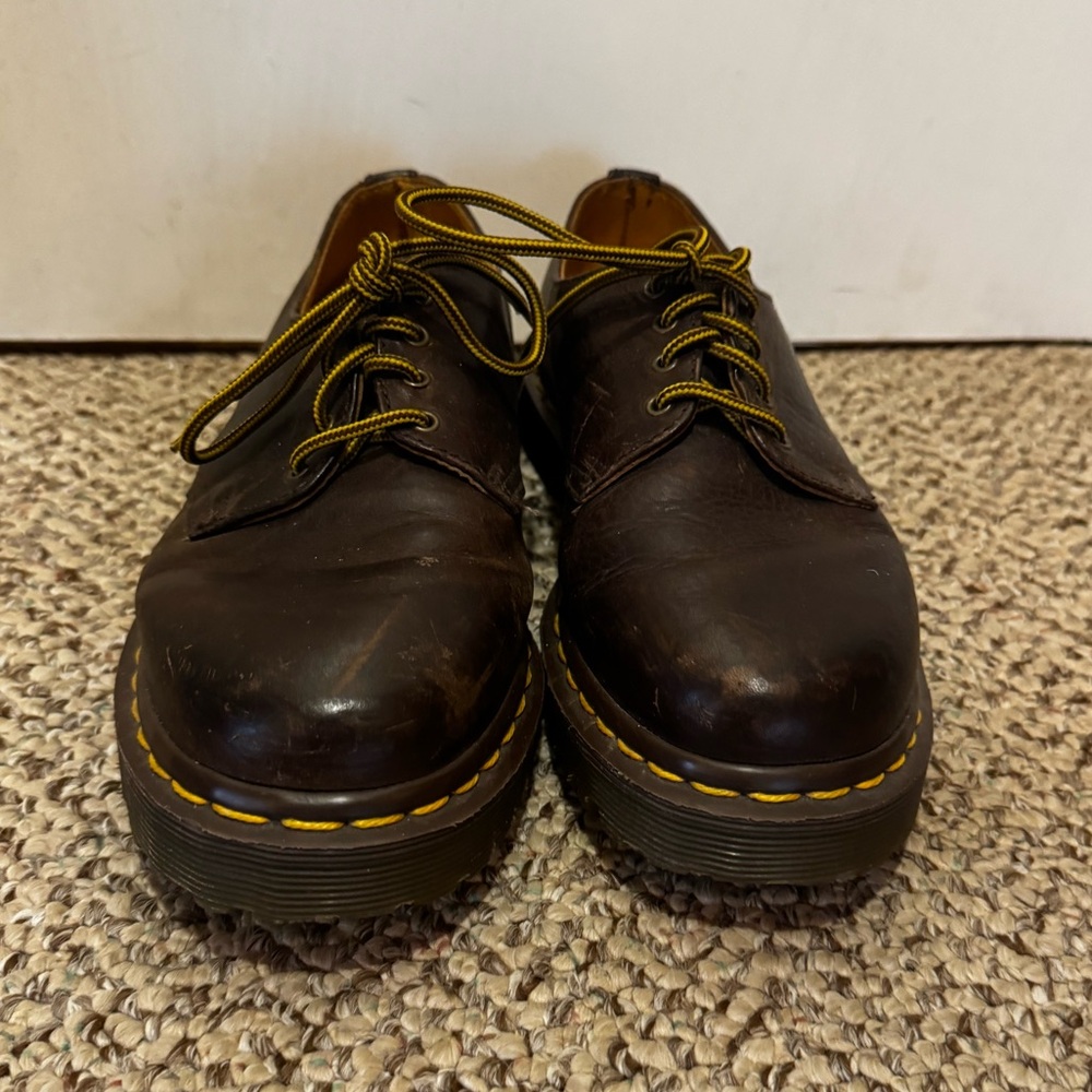 Vintage Dr. Martens made in England Oxford shoes